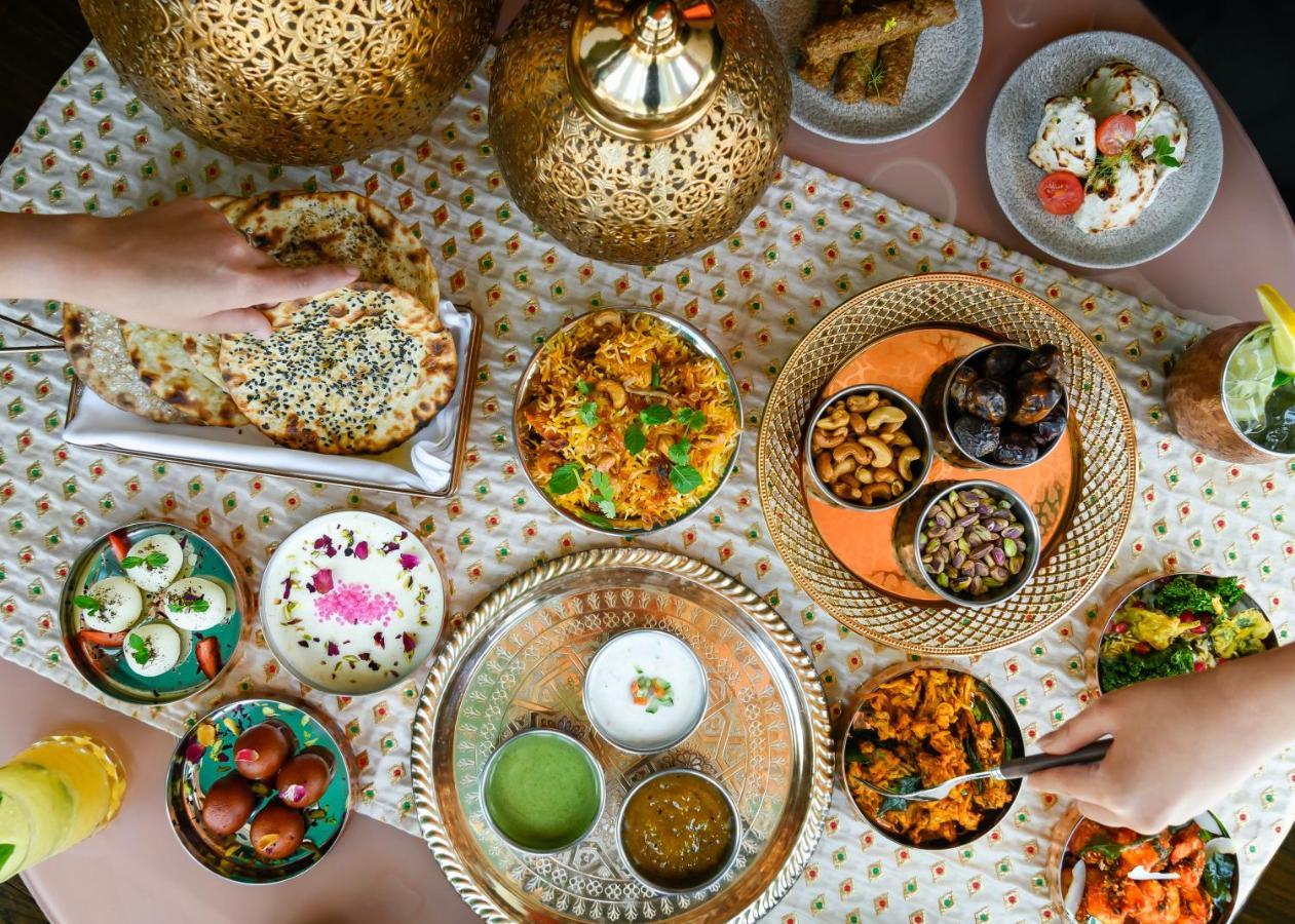 Centara West Bay Hotel & Residences 多哈 外观 照片 A vegetarian meal