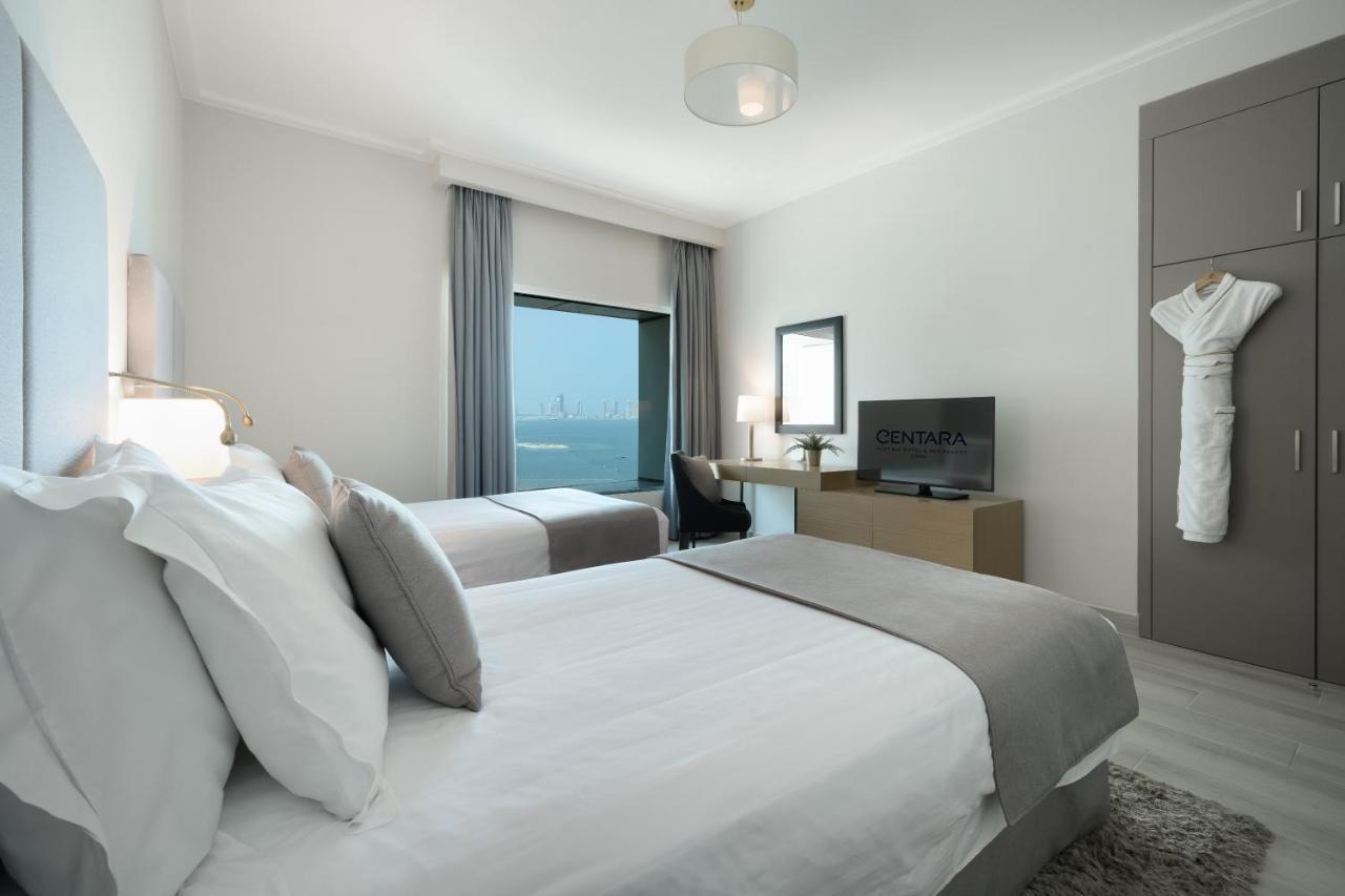 Centara West Bay Hotel & Residences 多哈 外观 照片 A bedroom at the hotel